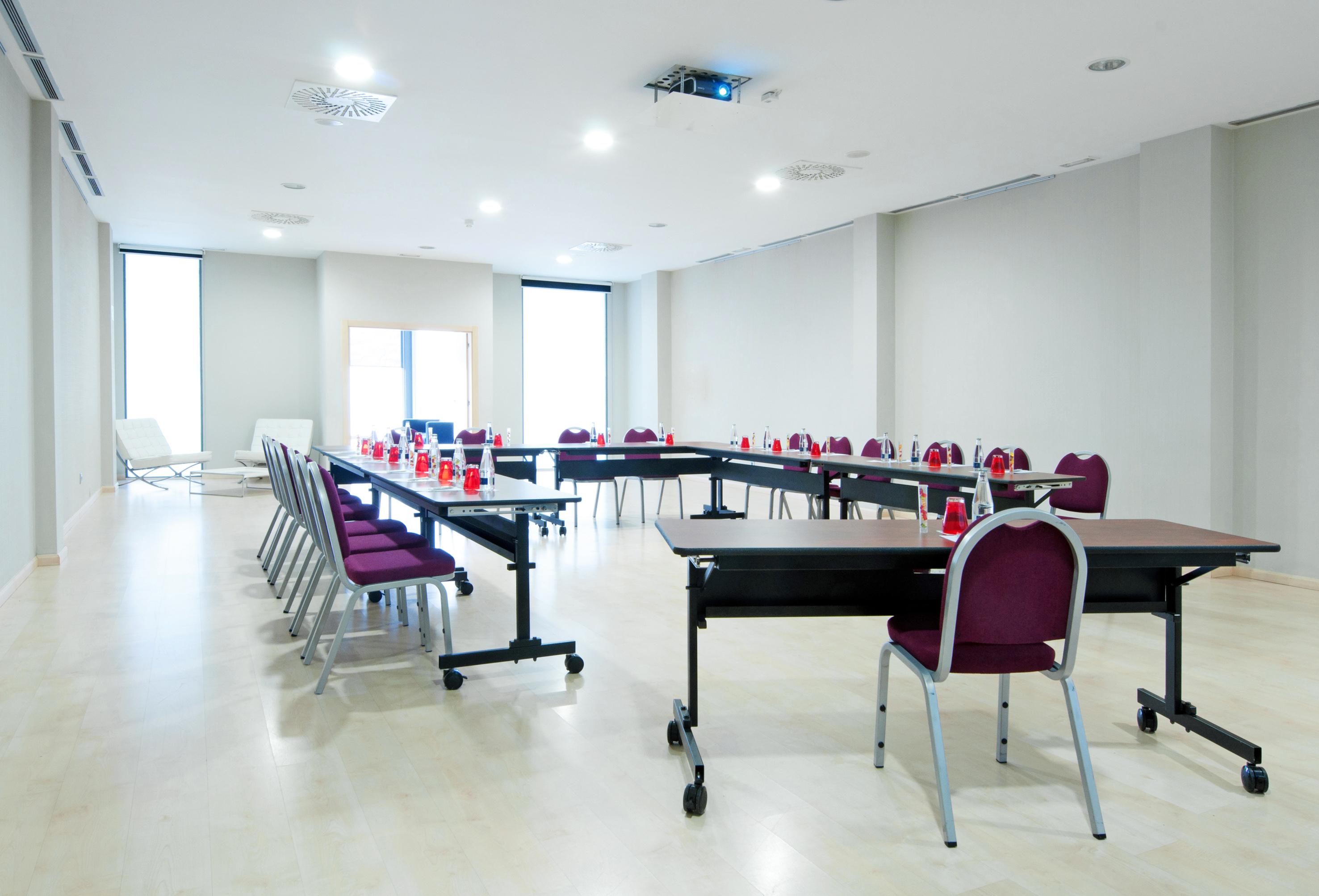 Hotel Zentral Ave Saragossa Zaplecze biznesowe zdjęcie