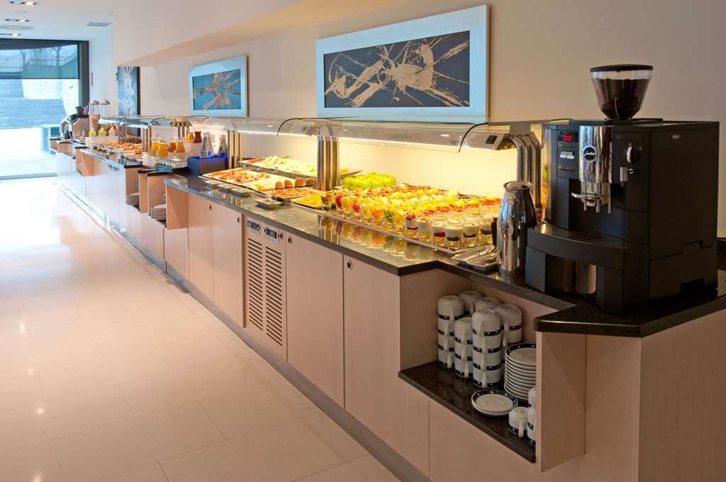 Hotel Zentral Ave Saragossa Restauracja zdjęcie